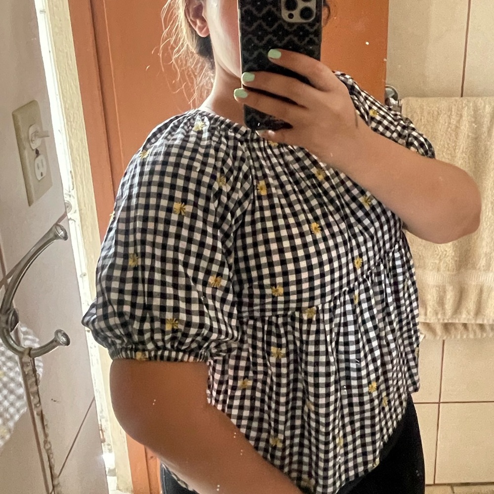 Old navy blouse